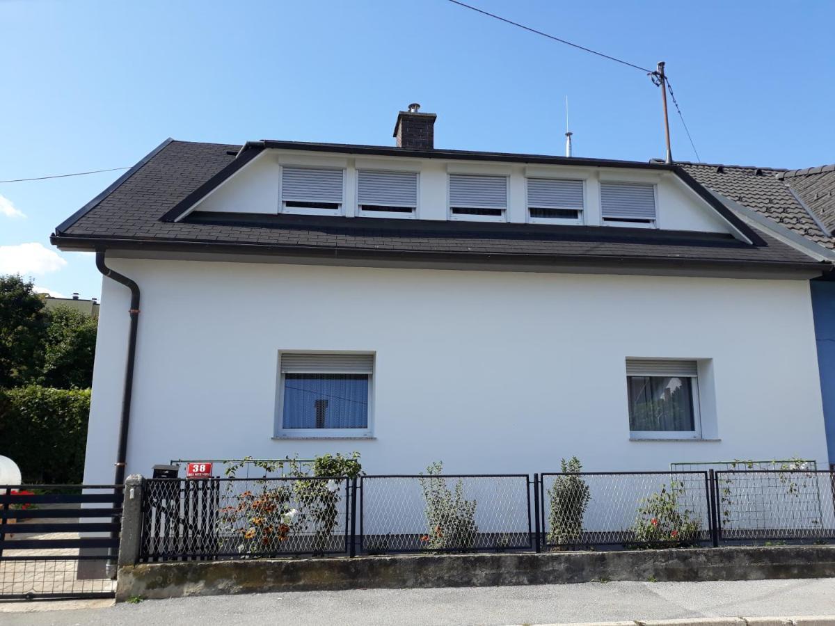 Apartment Zorec Maribor Bagian luar foto