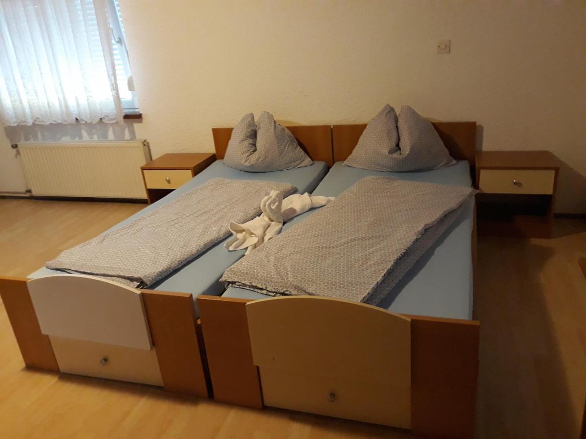 Apartment Zorec Maribor Bagian luar foto
