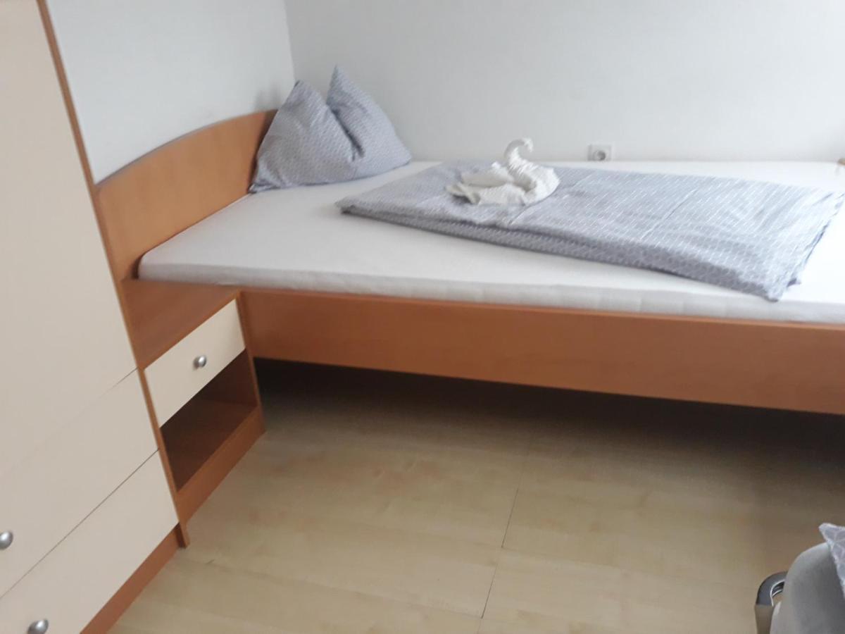 Apartment Zorec Maribor Bagian luar foto