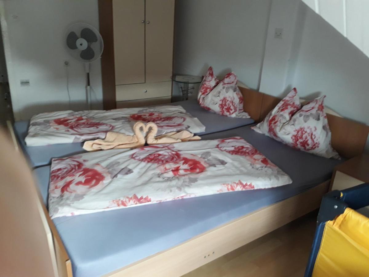 Apartment Zorec Maribor Bagian luar foto